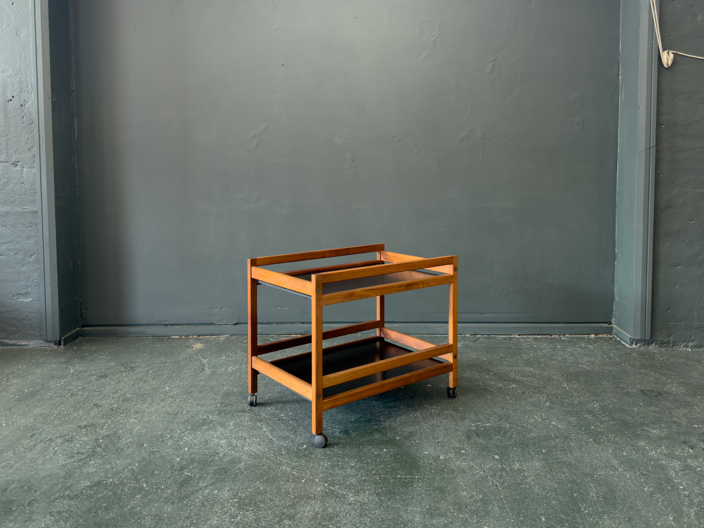 Model 5370 Serving Trolley by Børge Mogensen