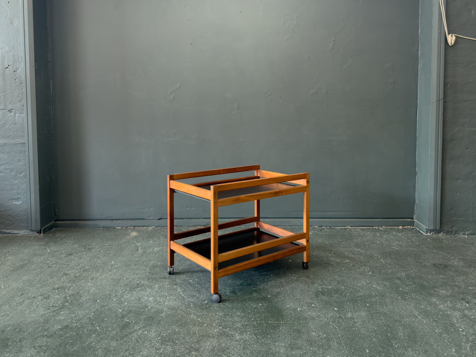 Model 5370 Serving Trolley by Børge Mogensen