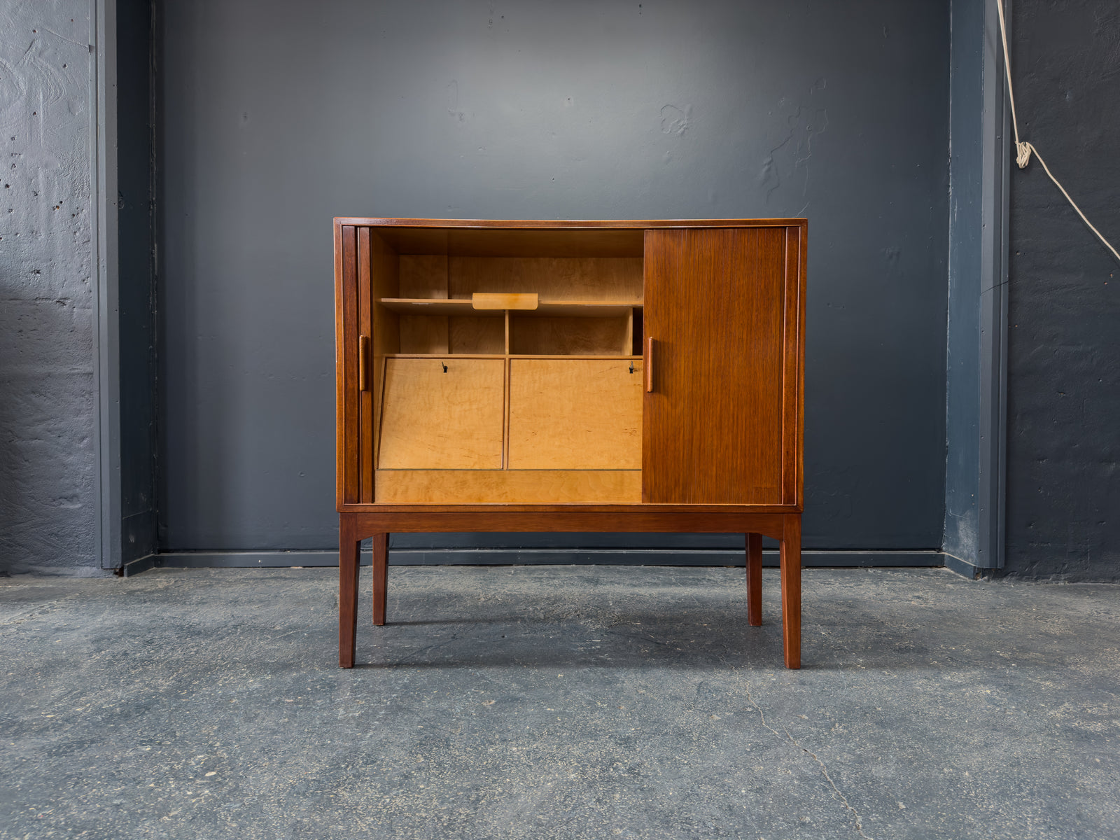 Large Tambour Unit