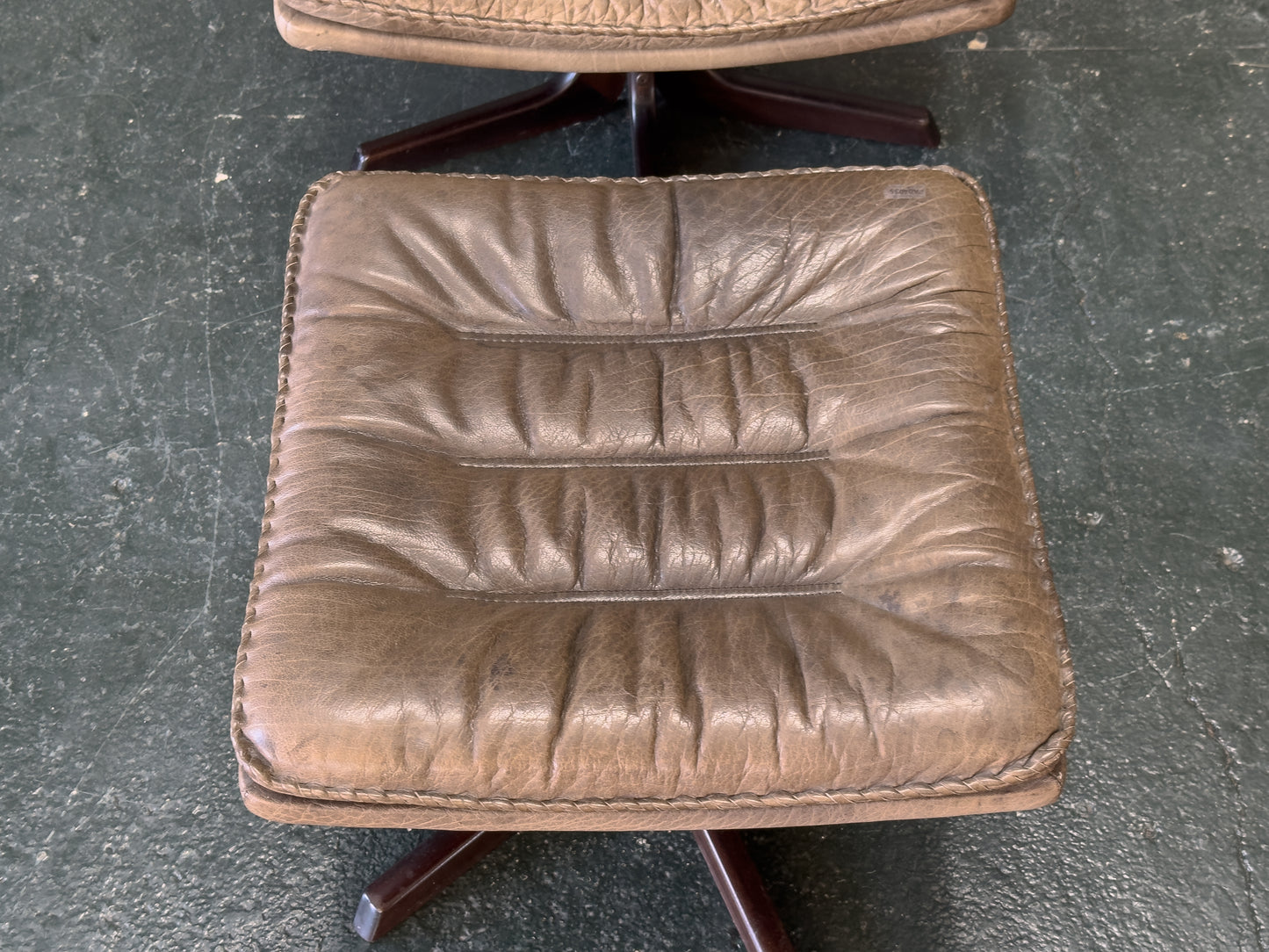 Leather Adjustable Easy Chair & Ottoman by Berg Furniture