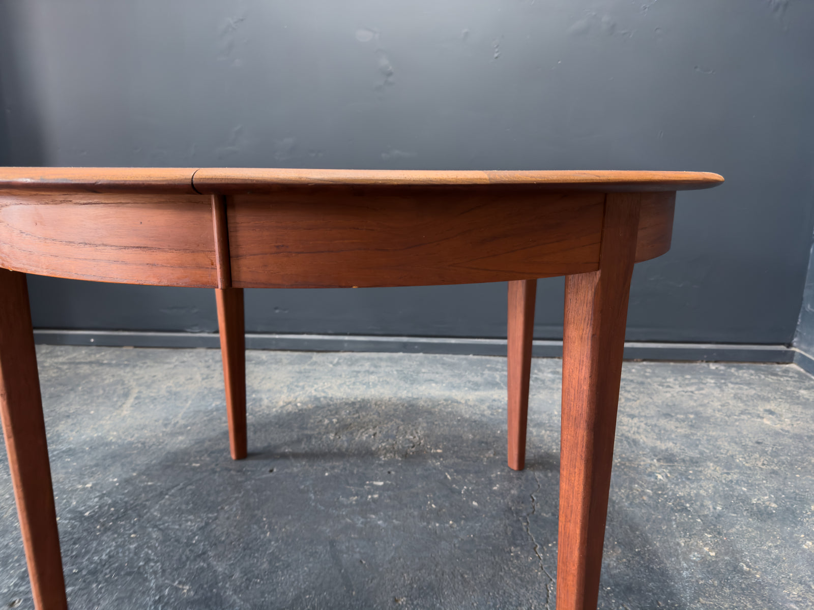 Round Teak Dining Table