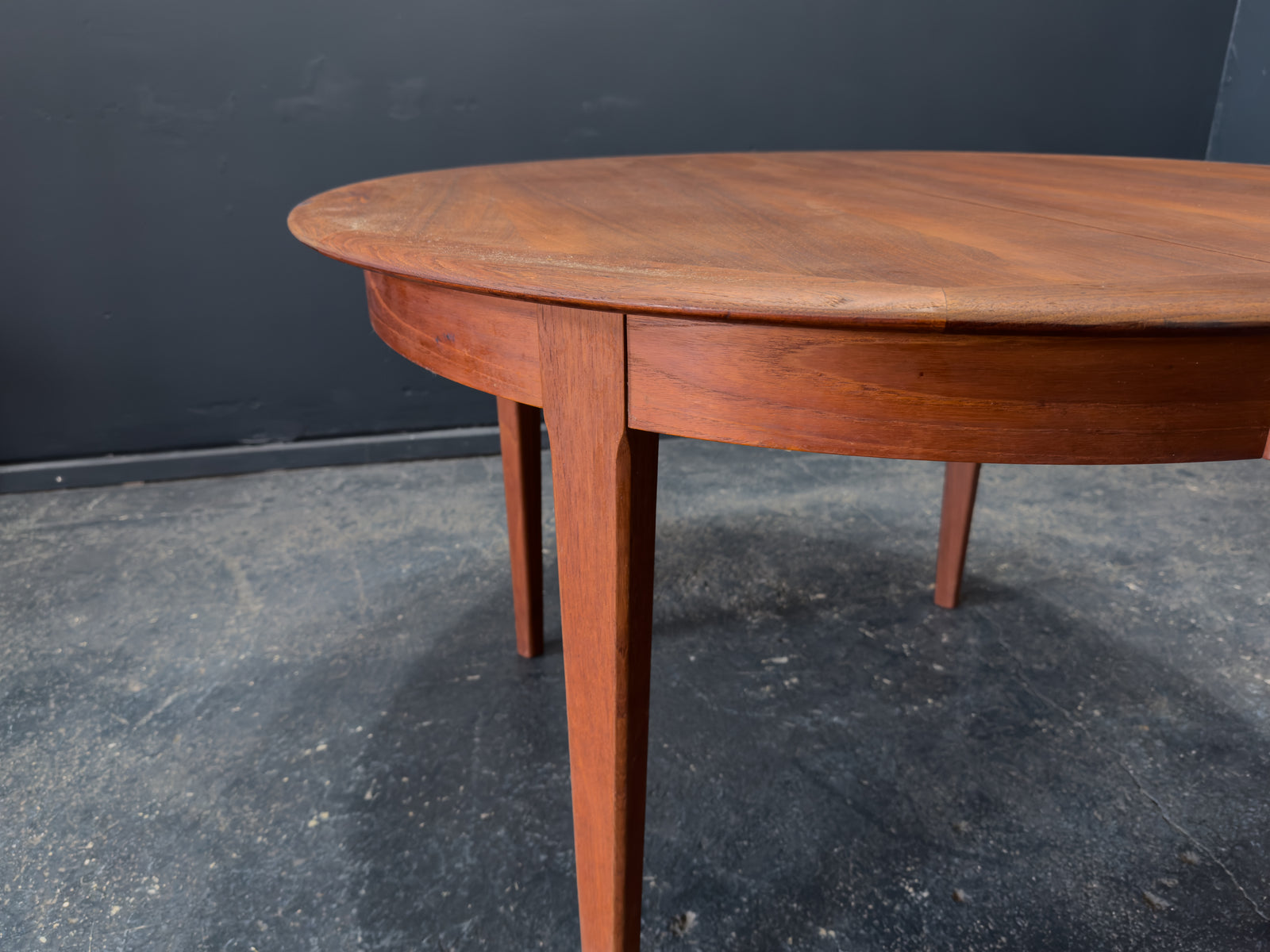 Round Teak Dining Table