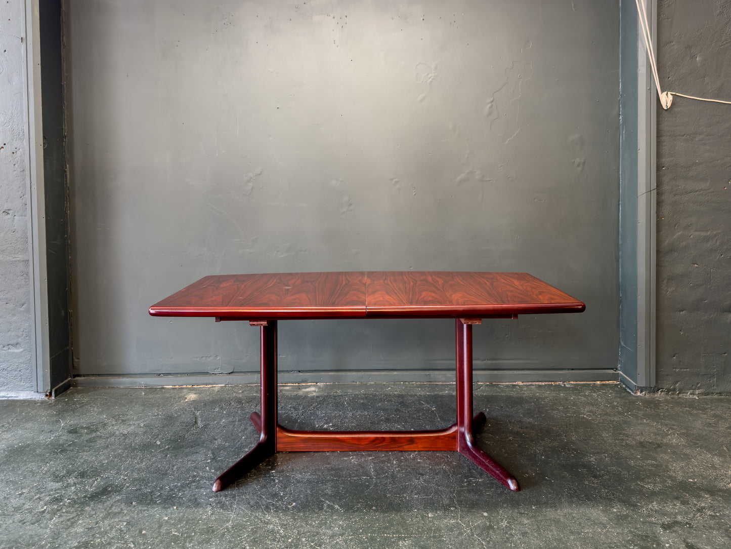 Rosewood Extending Dining Table by Skovby