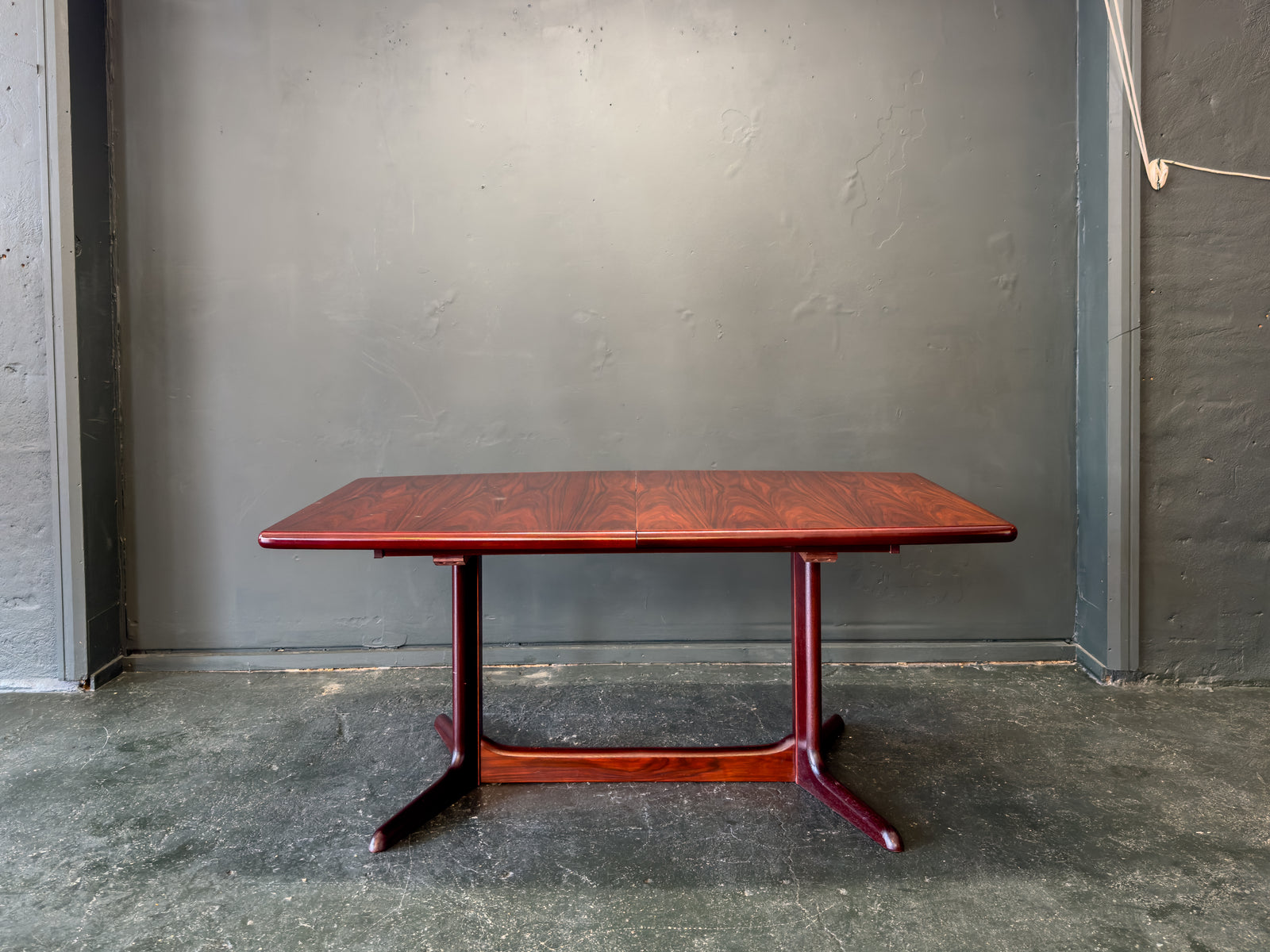 Rosewood Extending Dining Table by Skovby