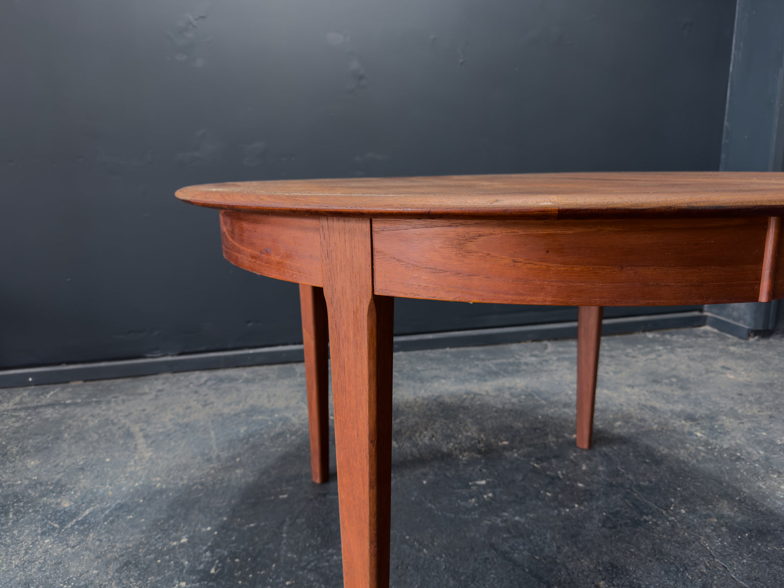 Round Teak Dining Table