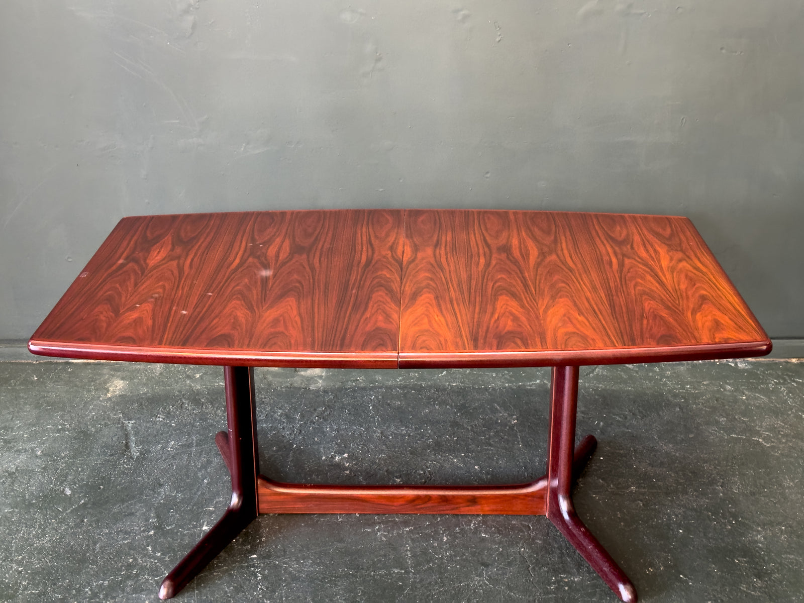 Rosewood Extending Dining Table by Skovby