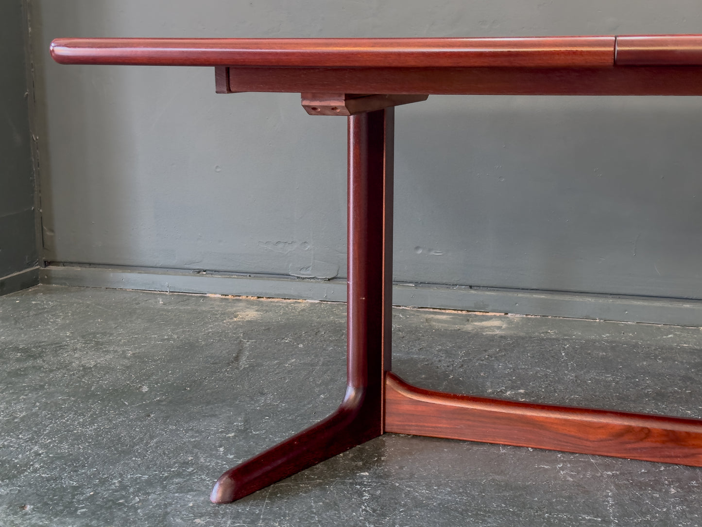 Rosewood Extending Dining Table by Skovby