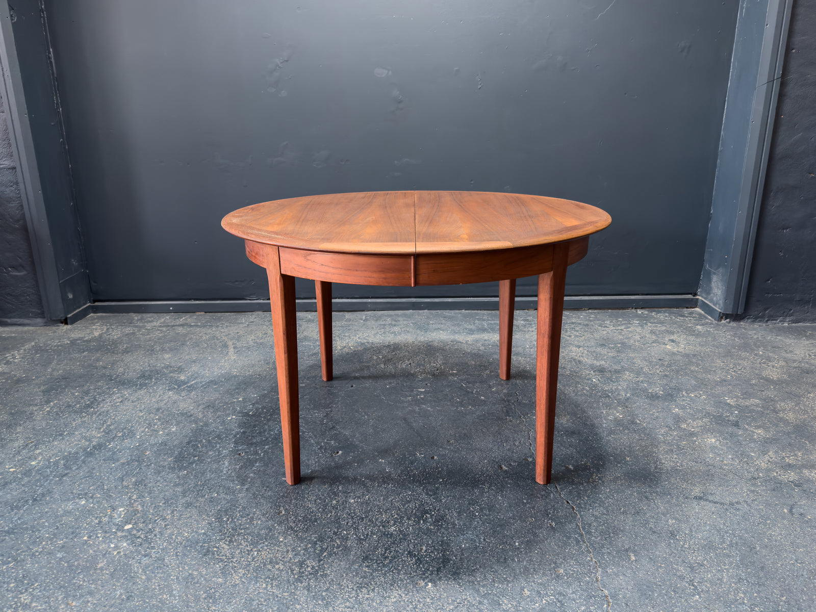 Round Teak Dining Table