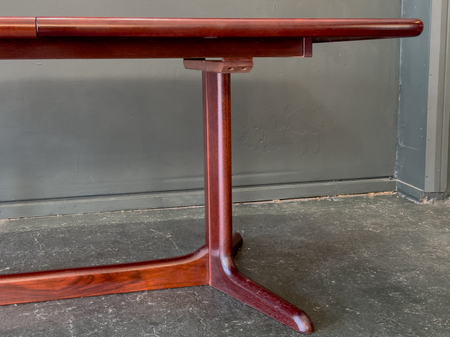 Rosewood Extending Dining Table by Skovby
