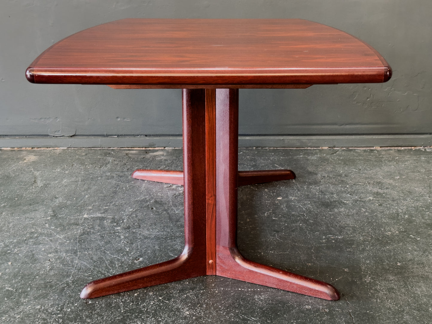 Rosewood Extending Dining Table by Skovby