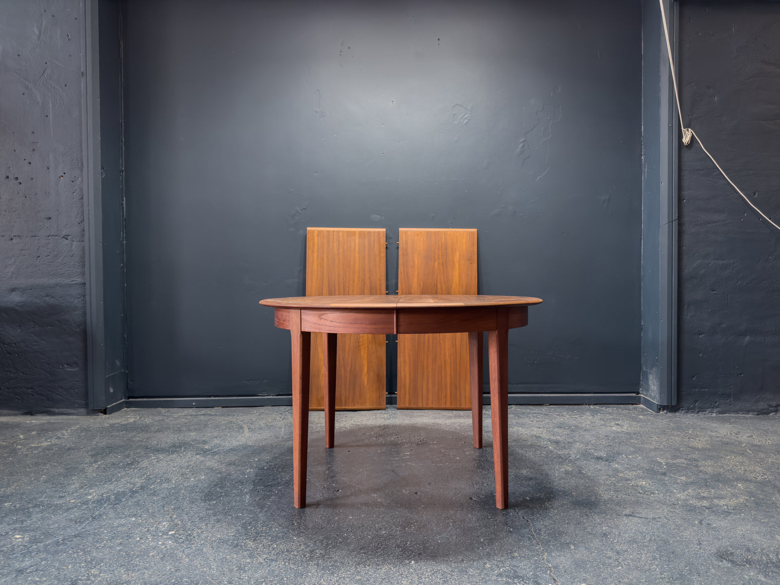 Round Teak Dining Table