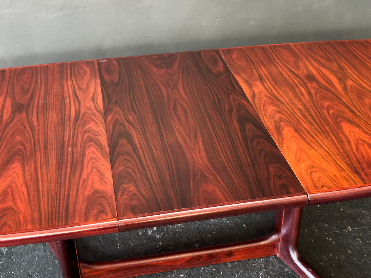 Rosewood Extending Dining Table by Skovby