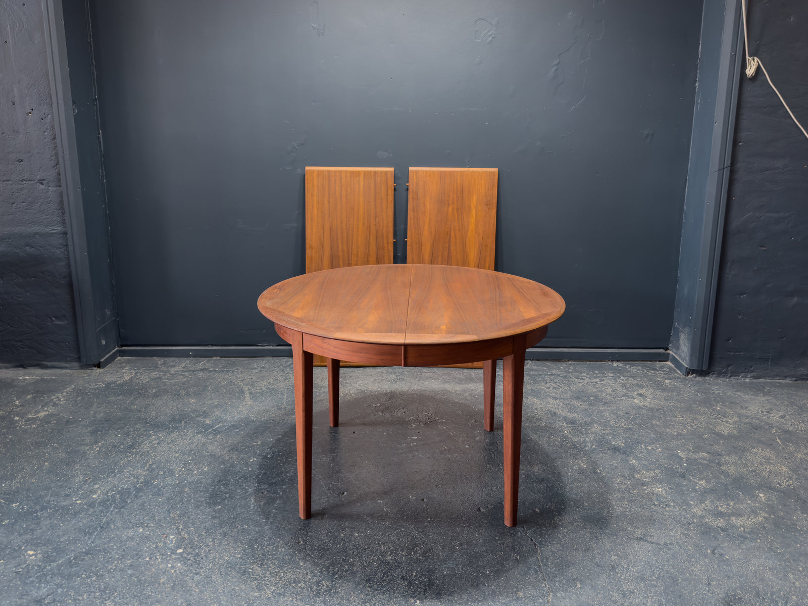 Round Teak Dining Table