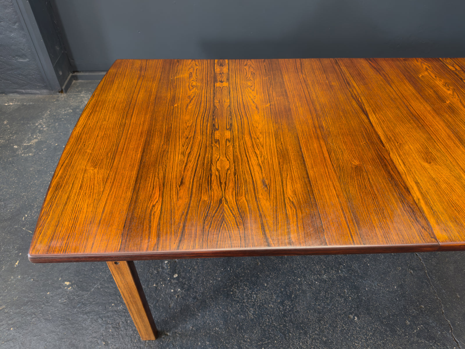 Extending Rosewood Dining Table