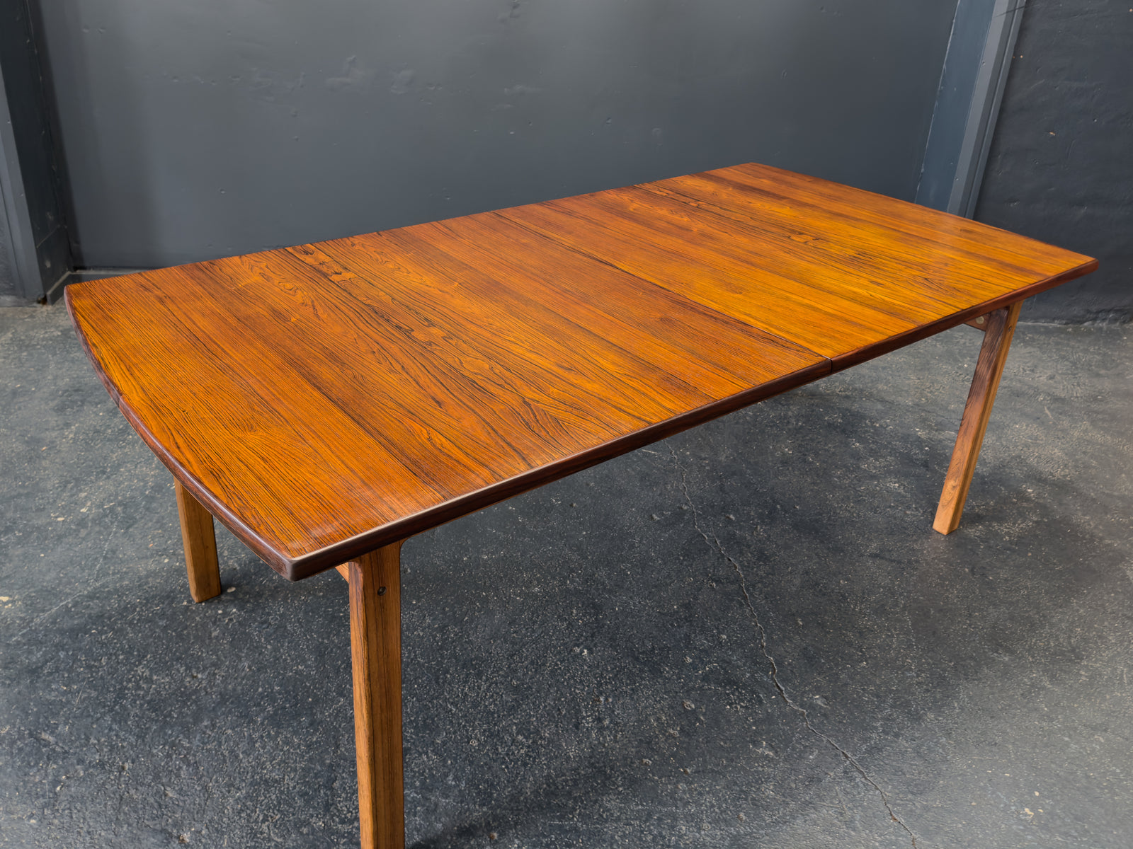 Extending Rosewood Dining Table