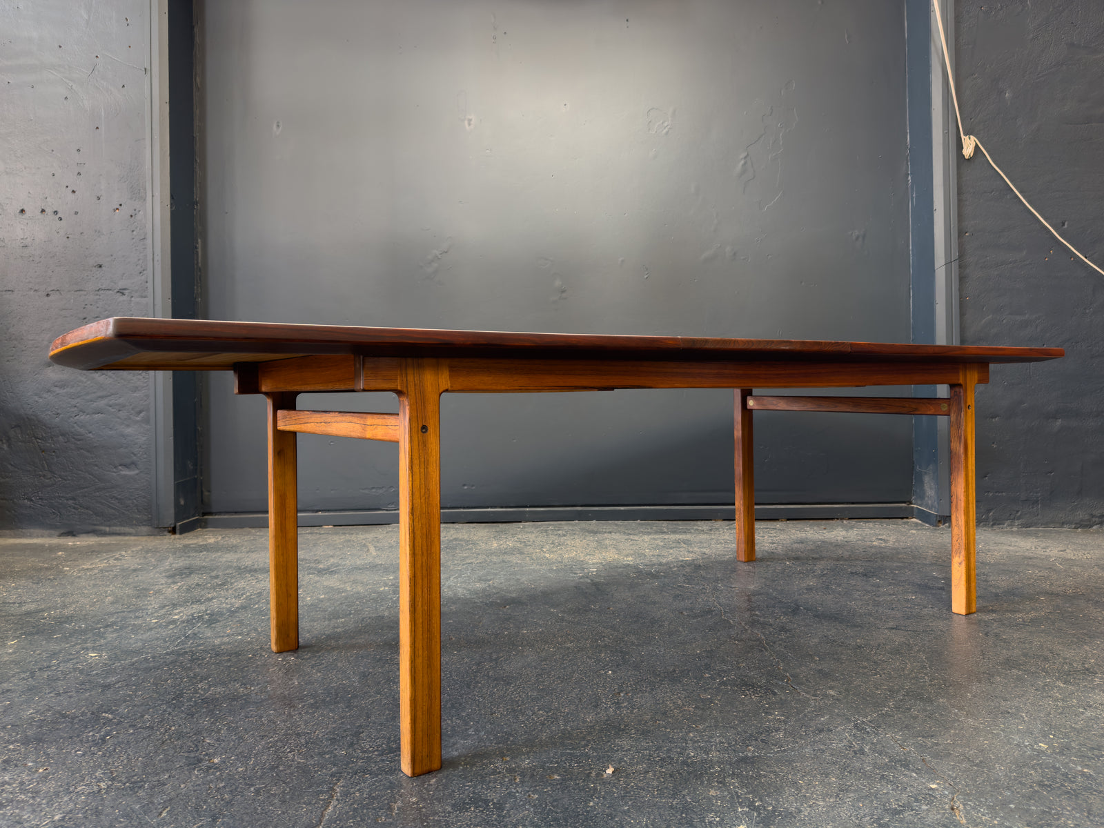 Extending Rosewood Dining Table