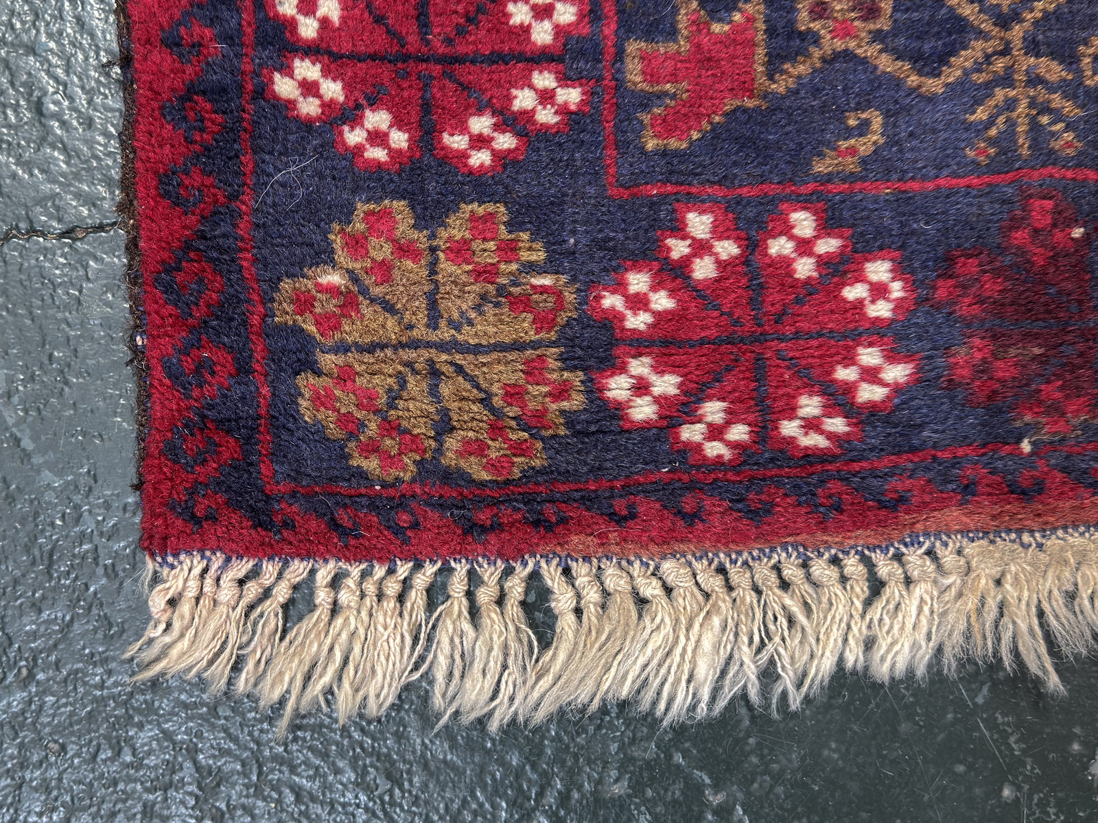 Navy Floral Boarder Rug