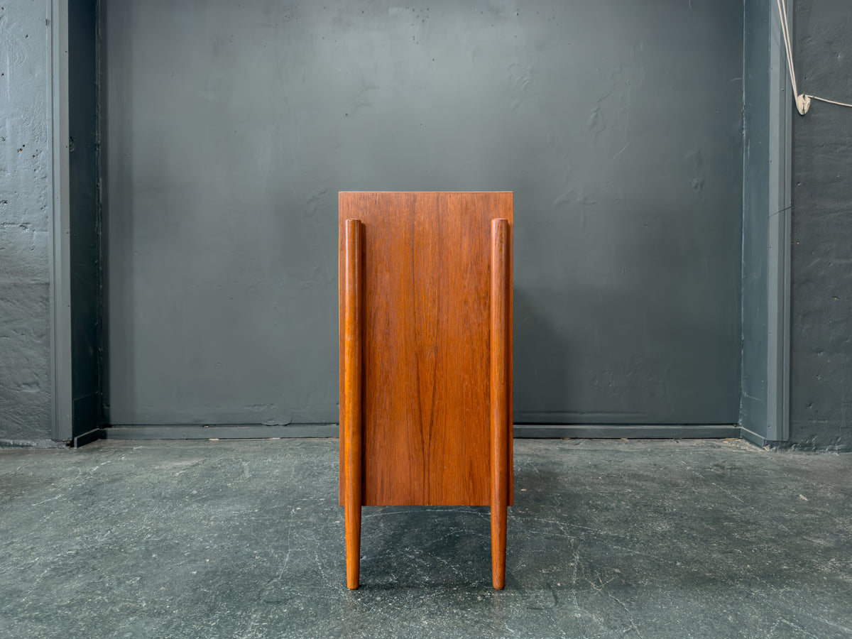 Large Teak Chest of Drawers with 6 Drawers