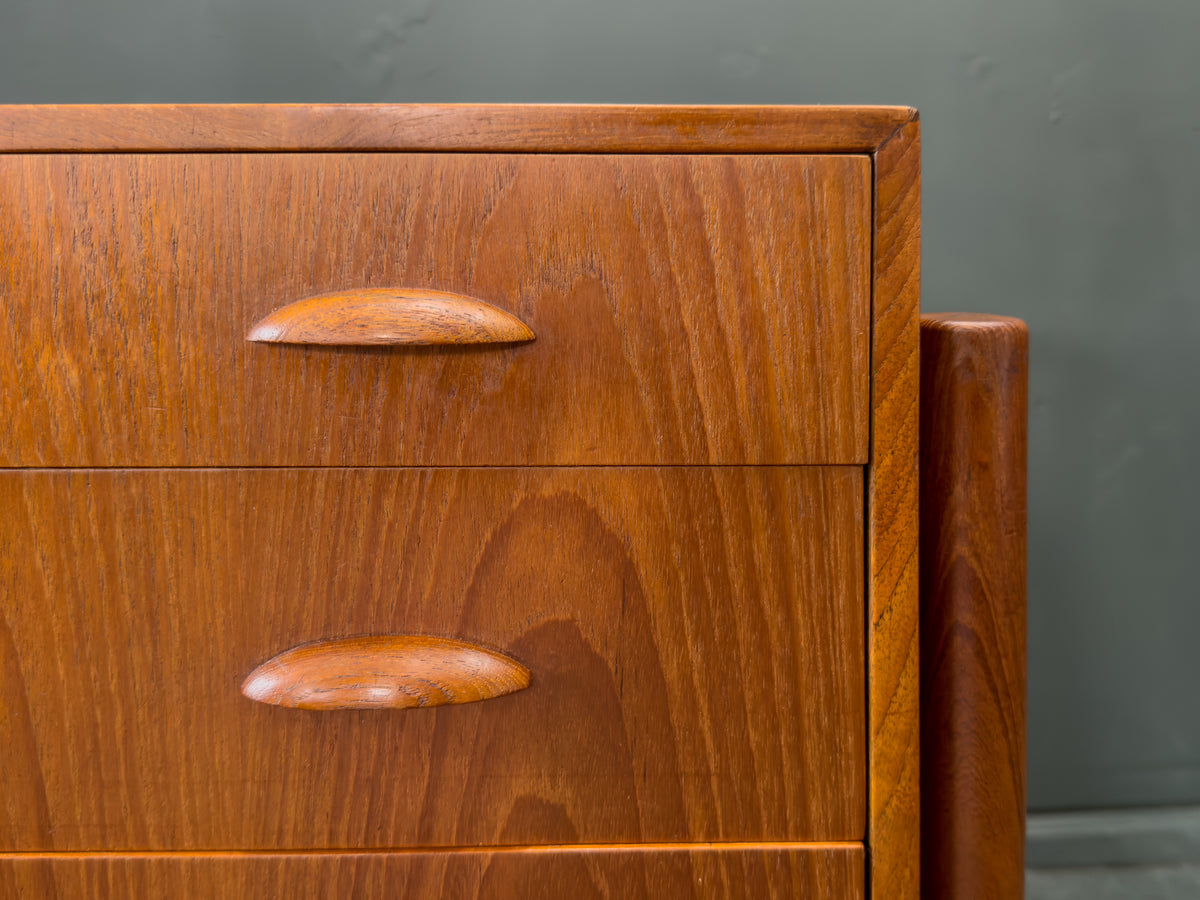 Large Teak Chest of Drawers with 6 Drawers