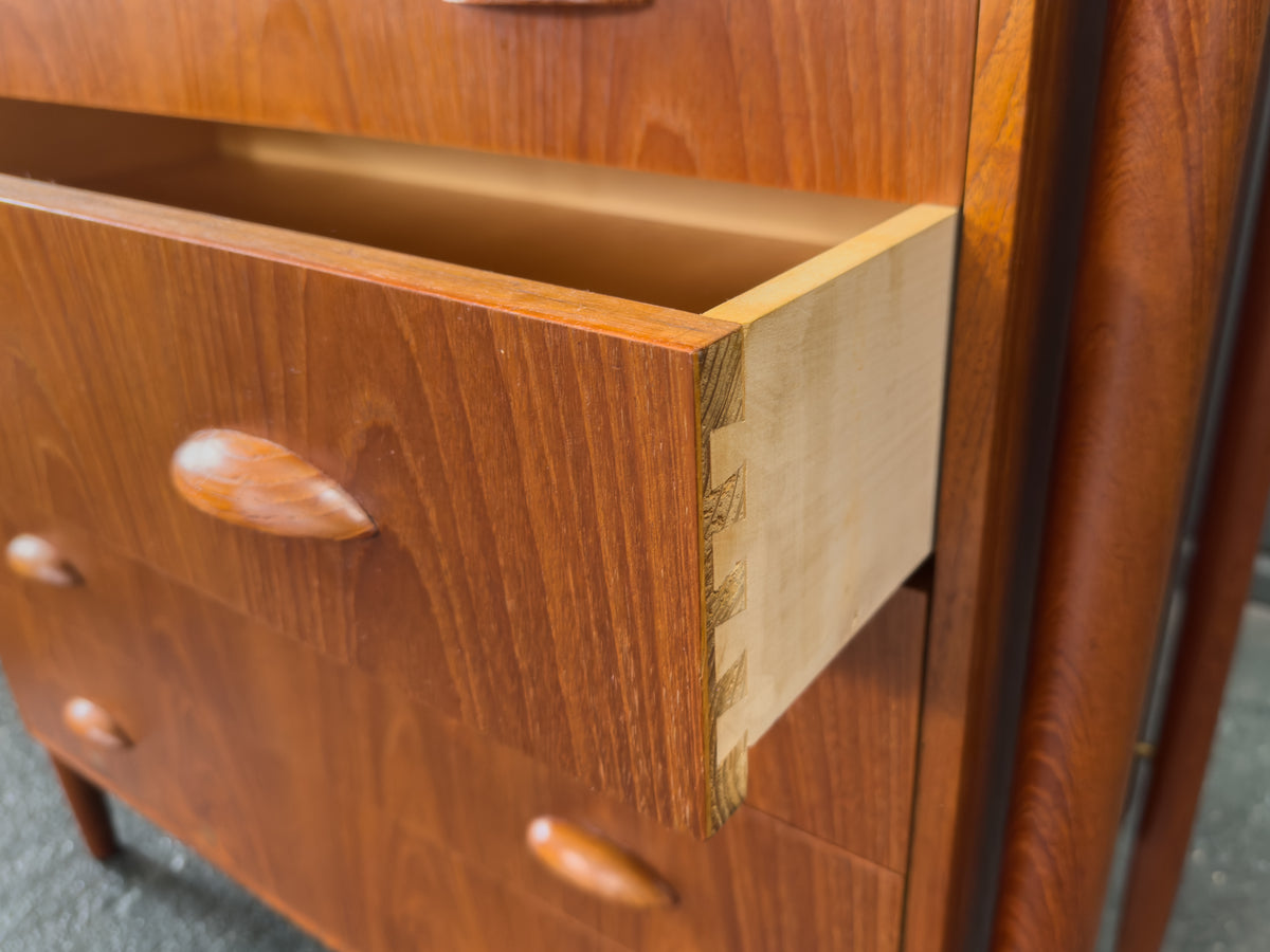 Large Teak Chest of Drawers with 6 Drawers