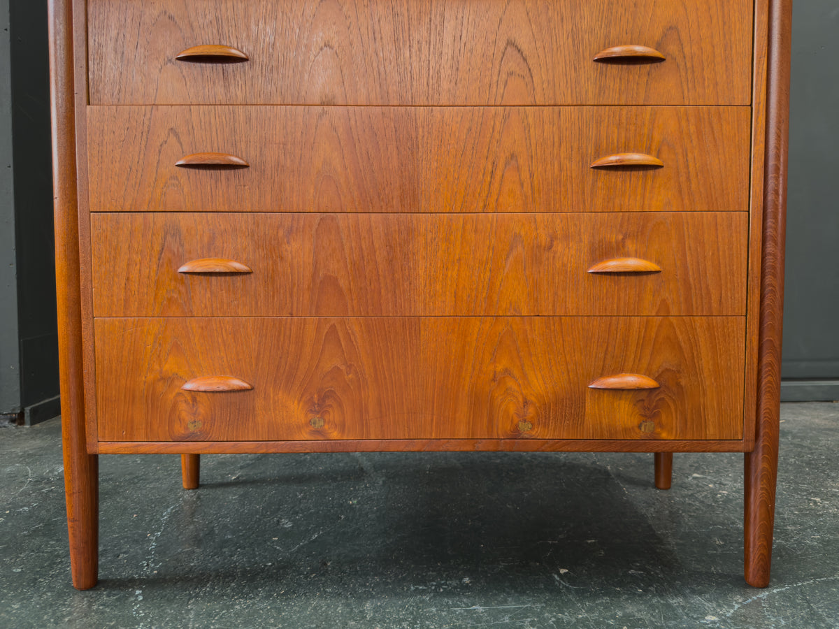 Large Teak Chest of Drawers with 6 Drawers