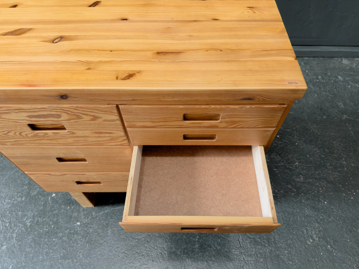 Pine Chest of Drawers