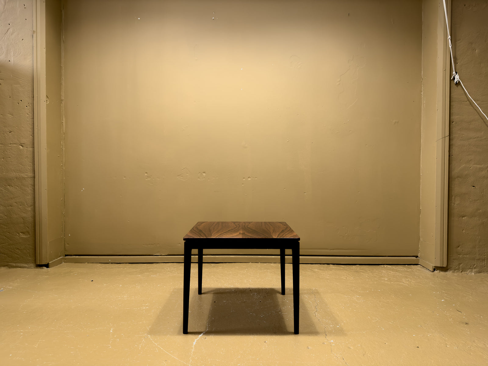 Medium Rosewood Coffee Table
