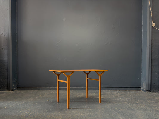Hvidt & Mølgaard AX-6020 Table