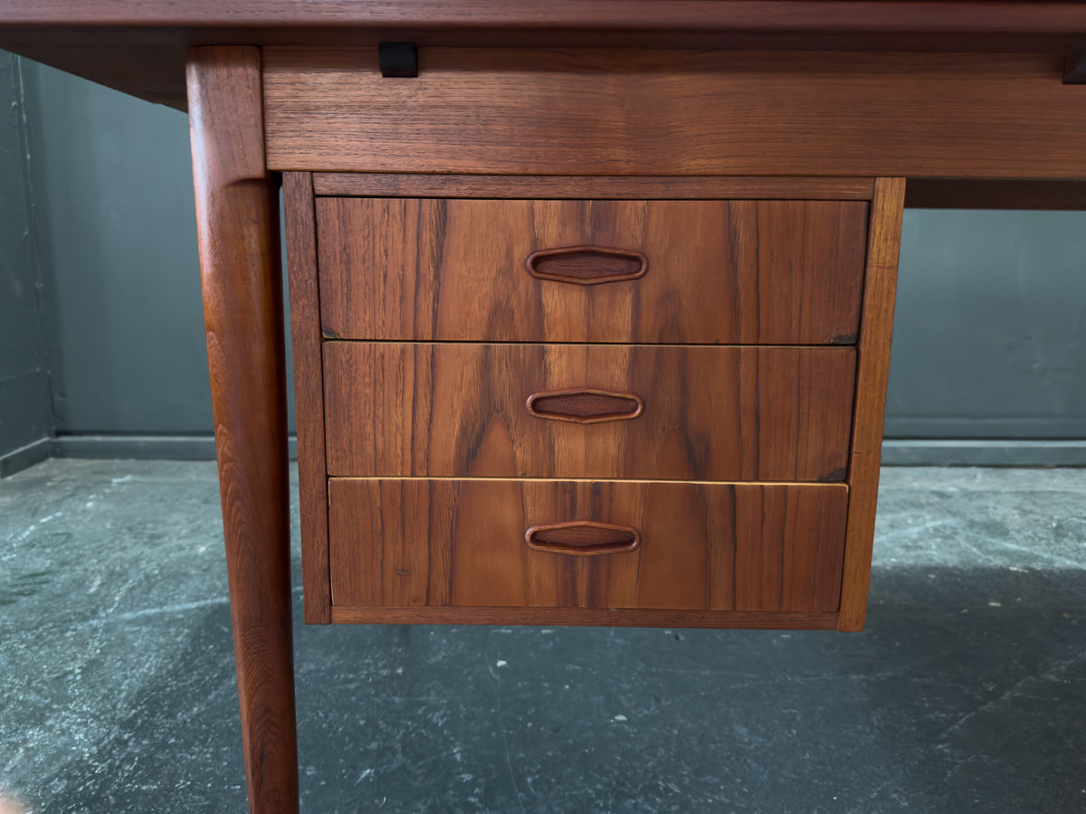 Extending Teak Desk