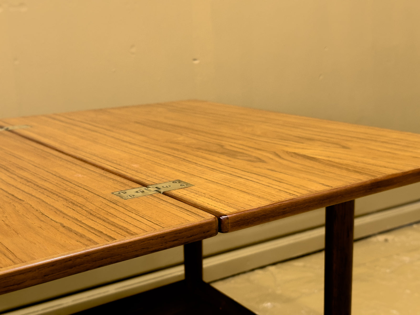 Foldable Rosewood Trolley