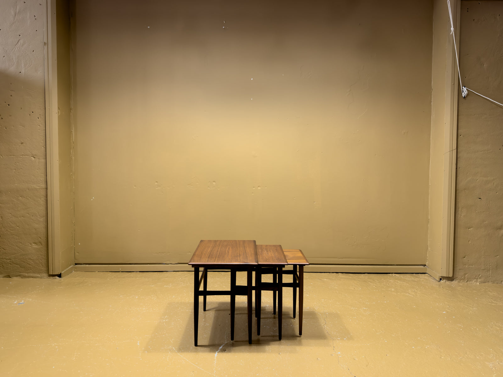 Nesting tables rosewood