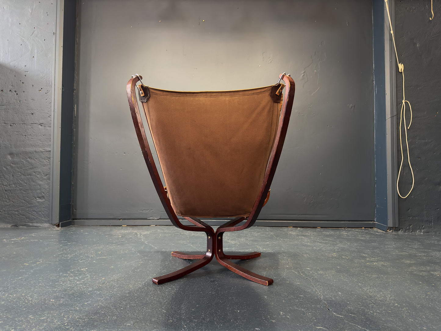 Falcon Chair