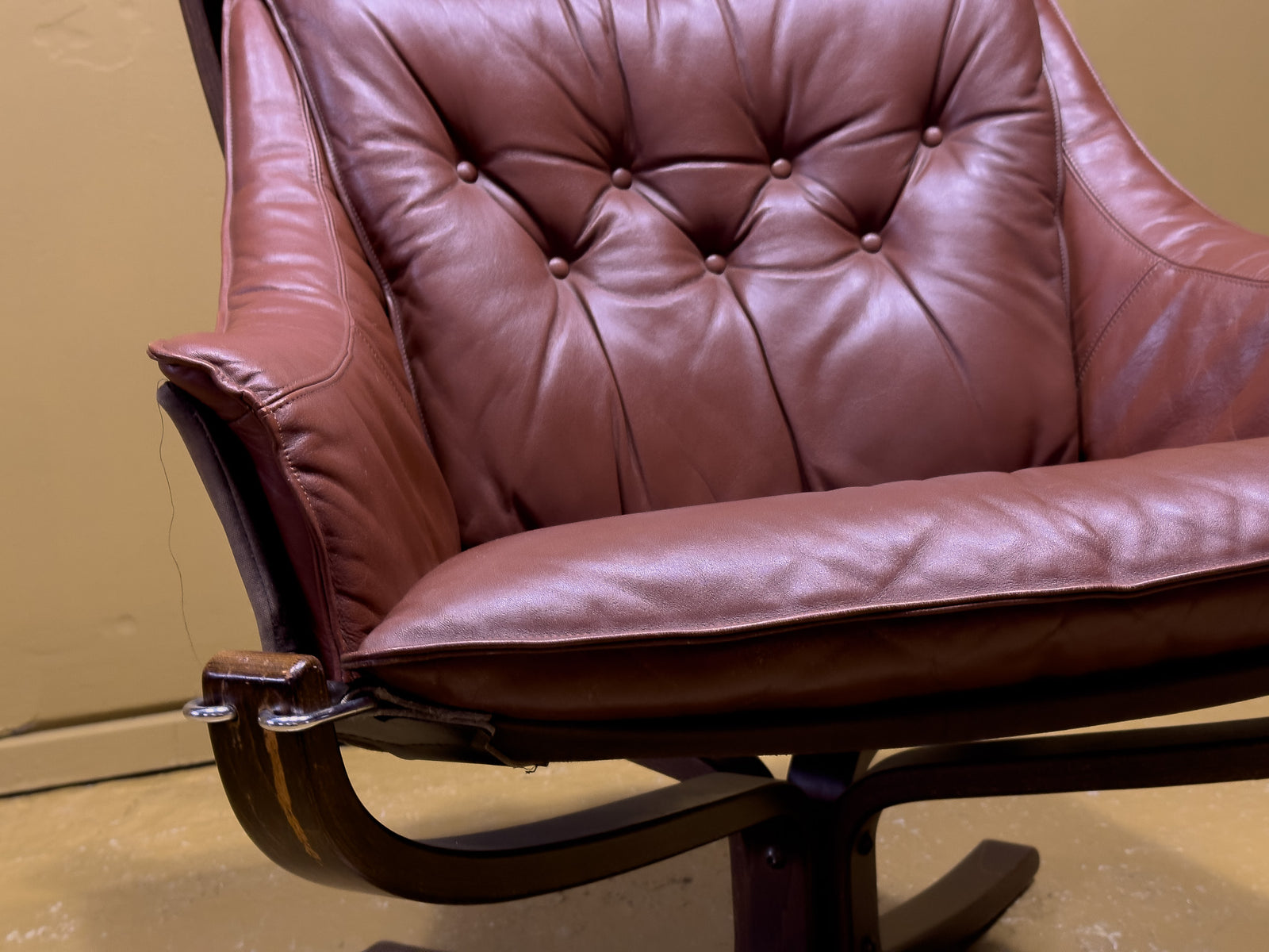 Red Falcon Chair with Arms