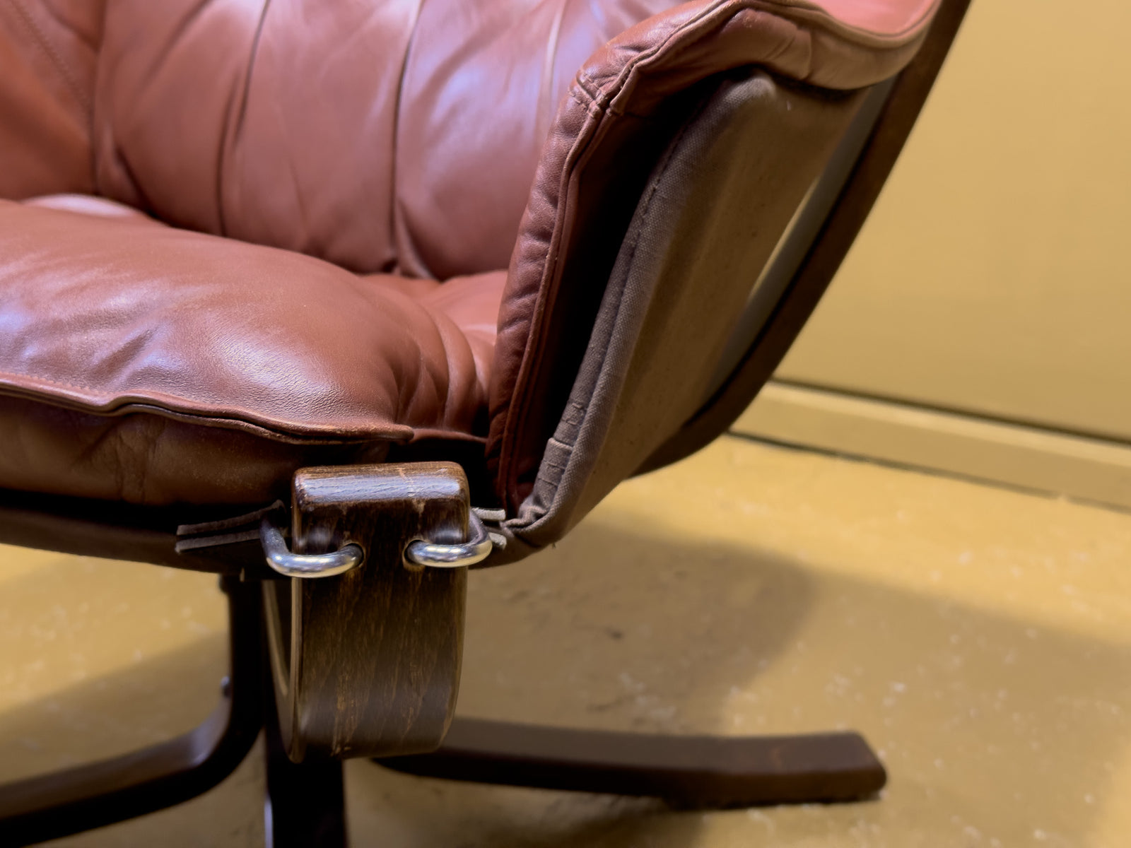 Red Falcon Chair with Arms