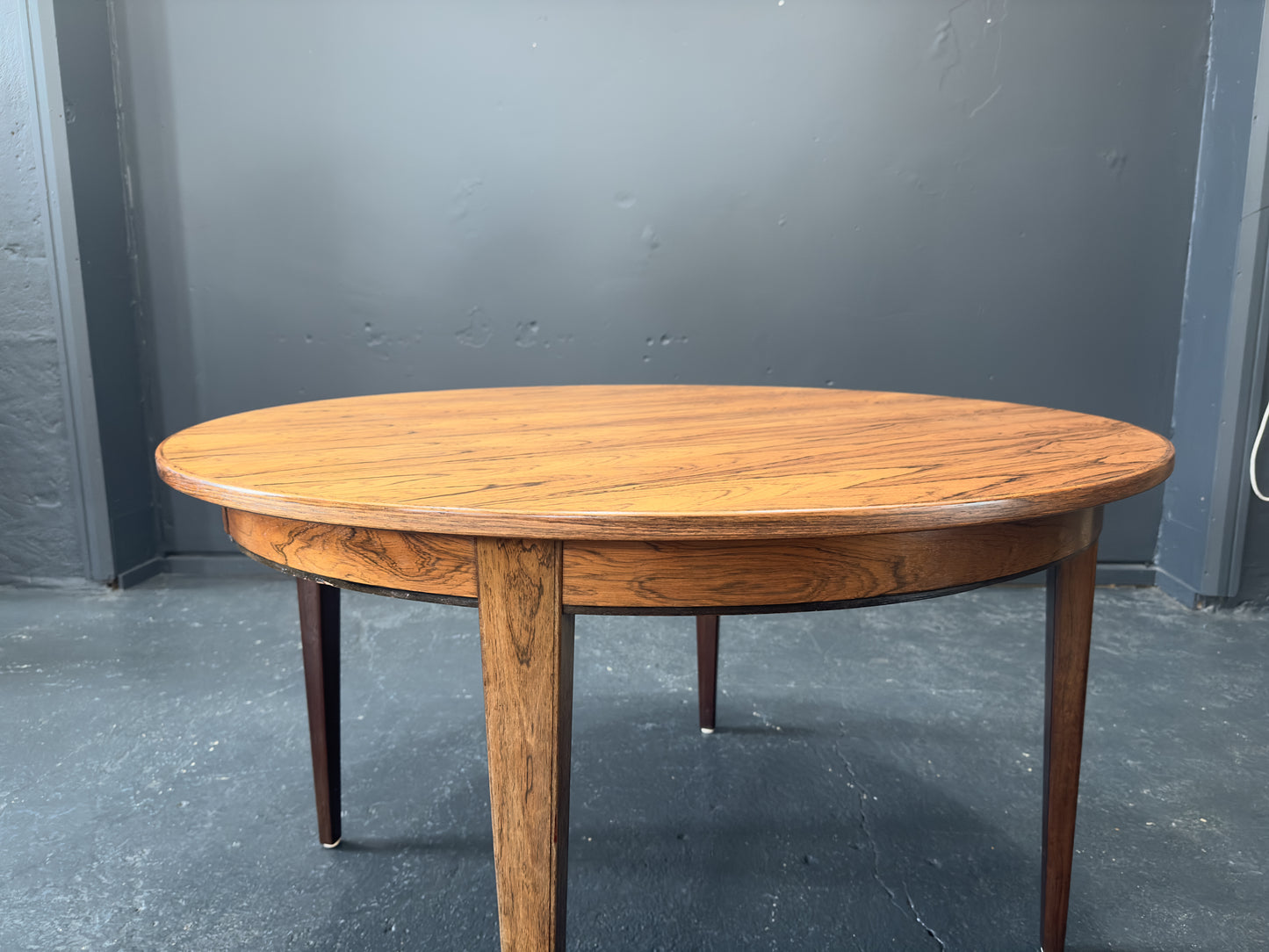 Round Rosewood Dining Table