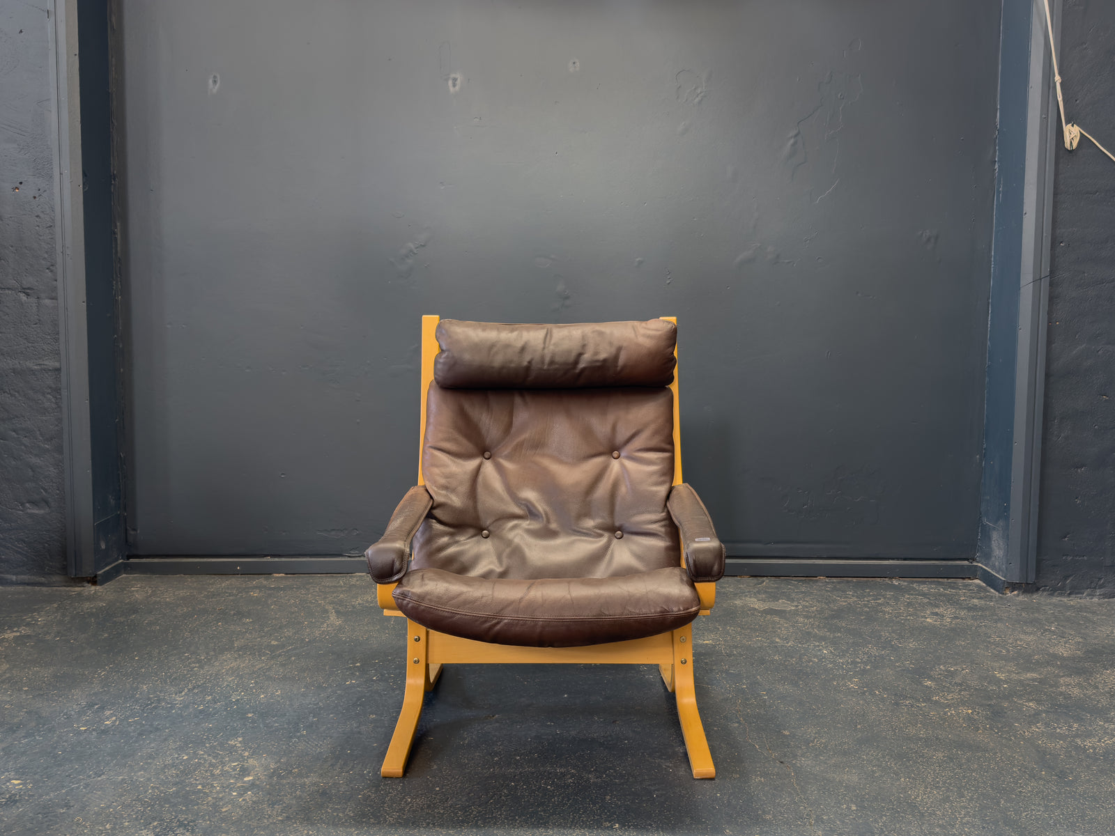 Brown Leather Siesta Chair by Ingmar Relling