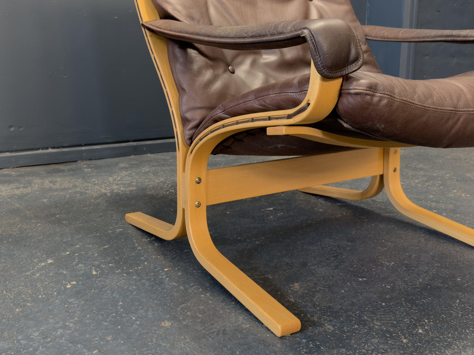 Brown Leather Siesta Chair by Ingmar Relling