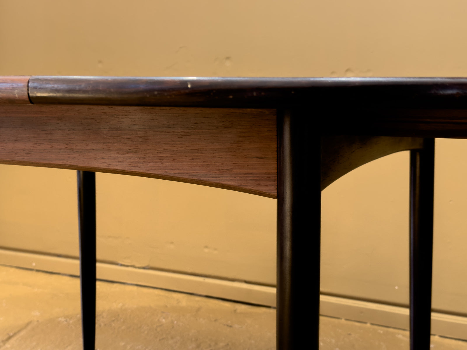 Round Rosewood table with leaf