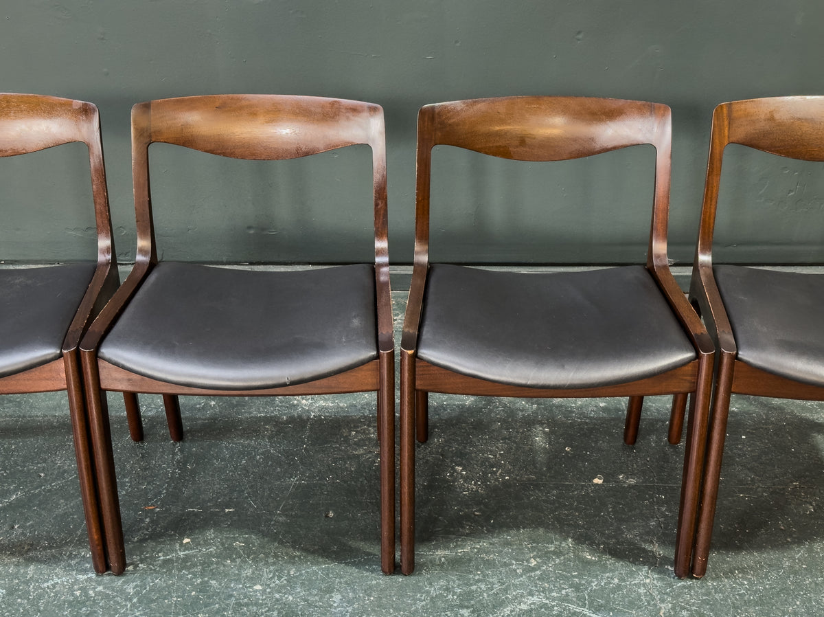 Set of 4 Rosewood and Black Leather Dining Chairs Designed by P.J. Møbelfabrik
