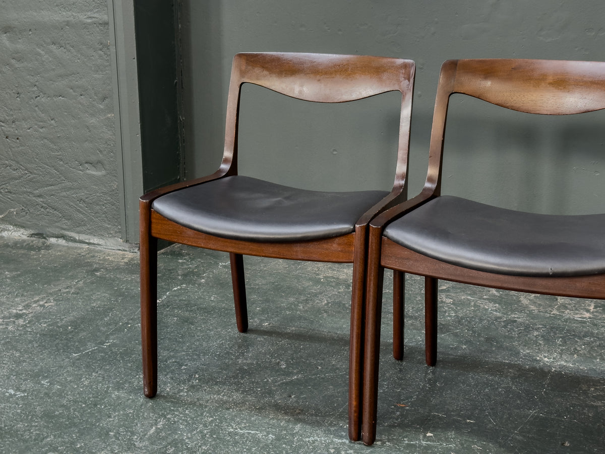 Set of 4 Rosewood and Black Leather Dining Chairs Designed by P.J. Møbelfabrik