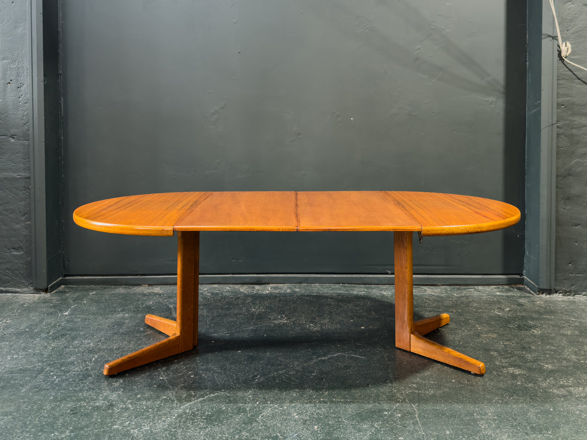 Round Teak Extending Pedestal Dining Table
