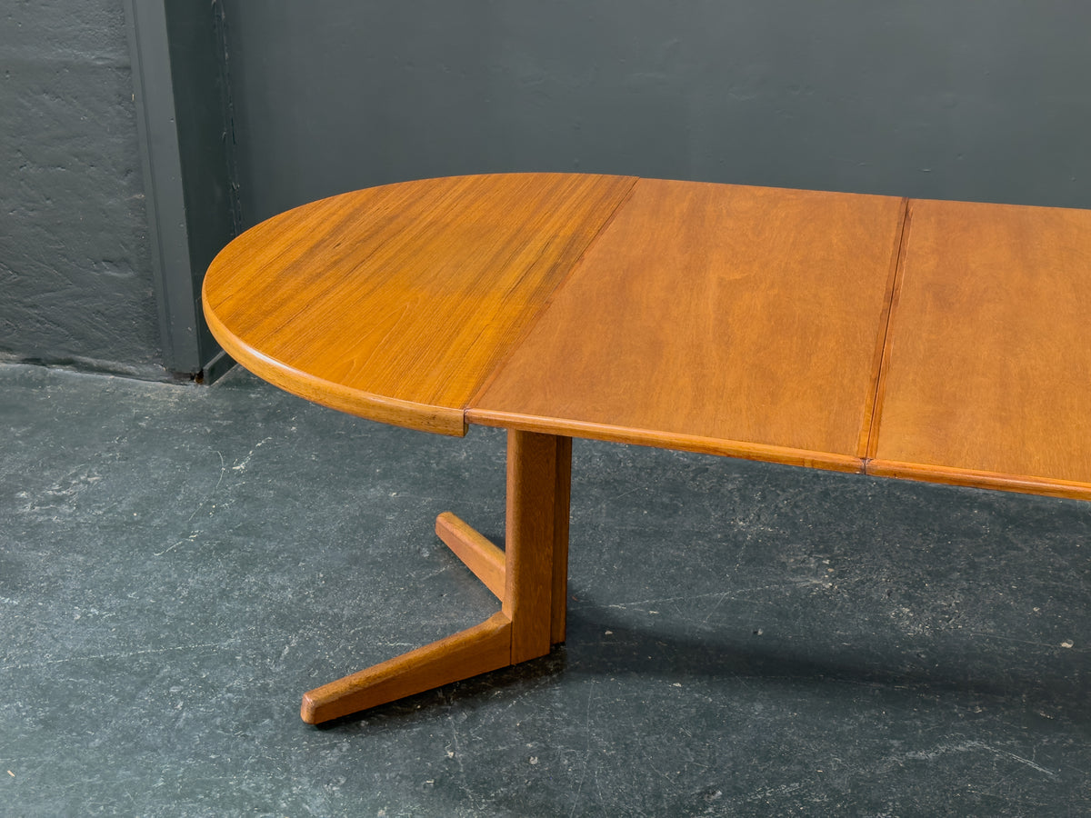 Round Teak Extending Pedestal Dining Table