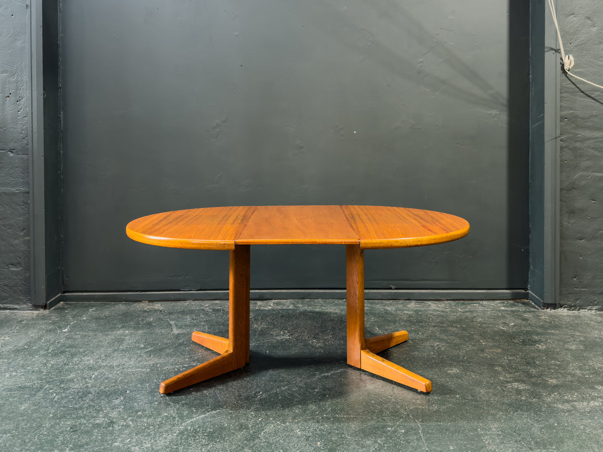 Round Teak Extending Pedestal Dining Table
