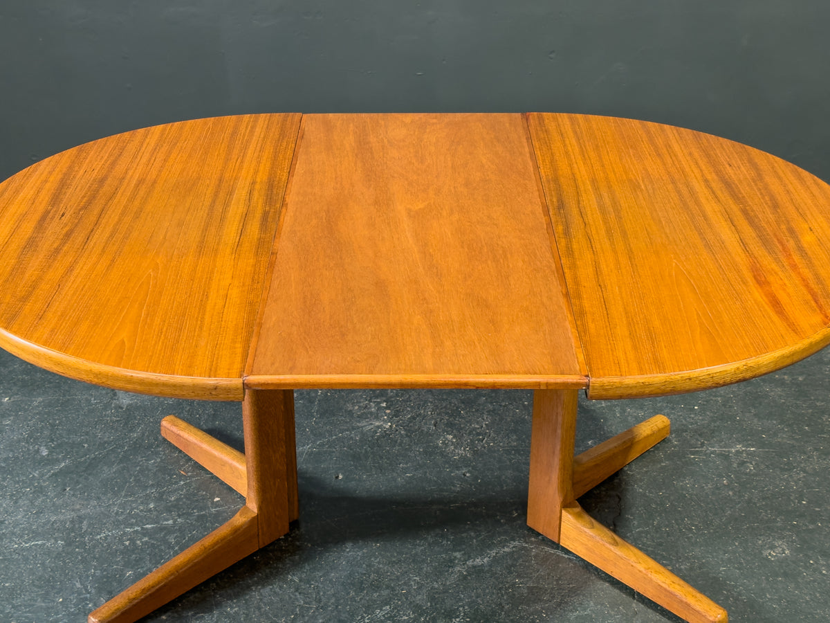 Round Teak Extending Pedestal Dining Table