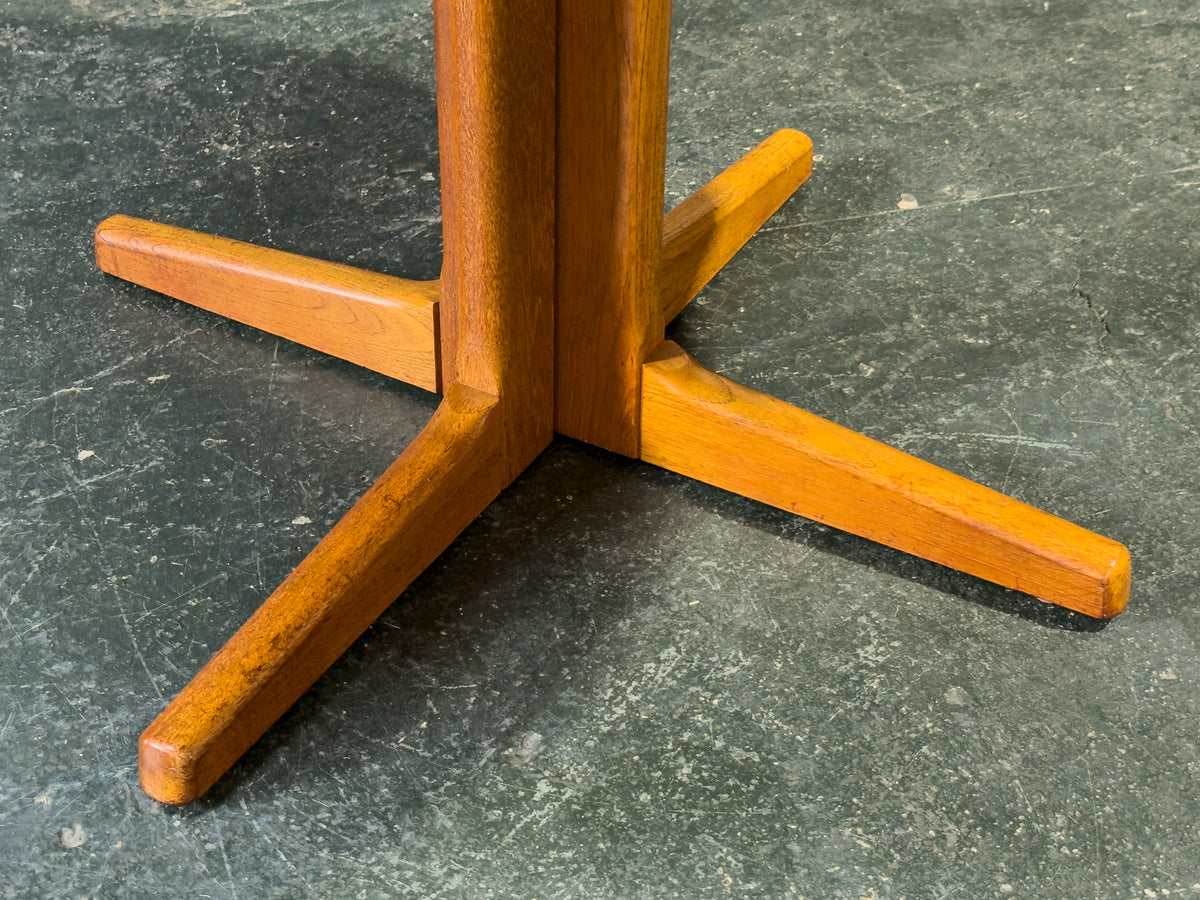 Round Teak Extending Pedestal Dining Table