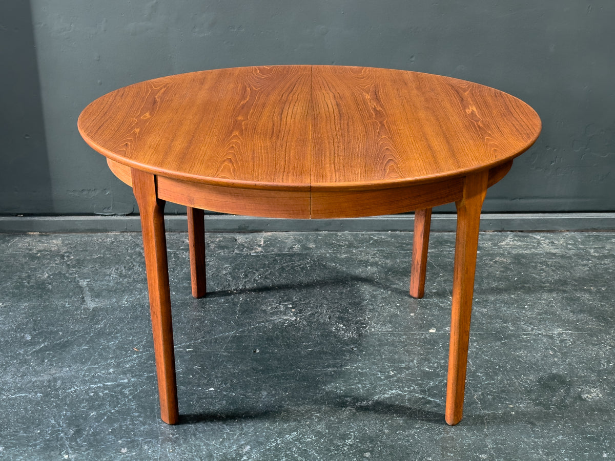 Round Extending Teak Dining Table