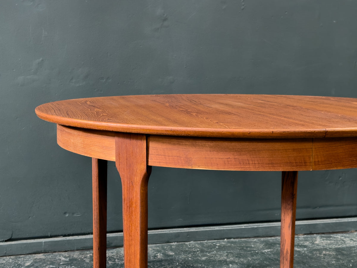Round Extending Teak Dining Table
