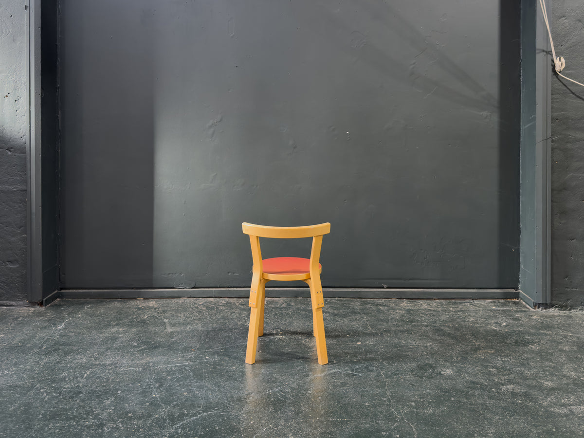 Alvar Aalto Red Model 68