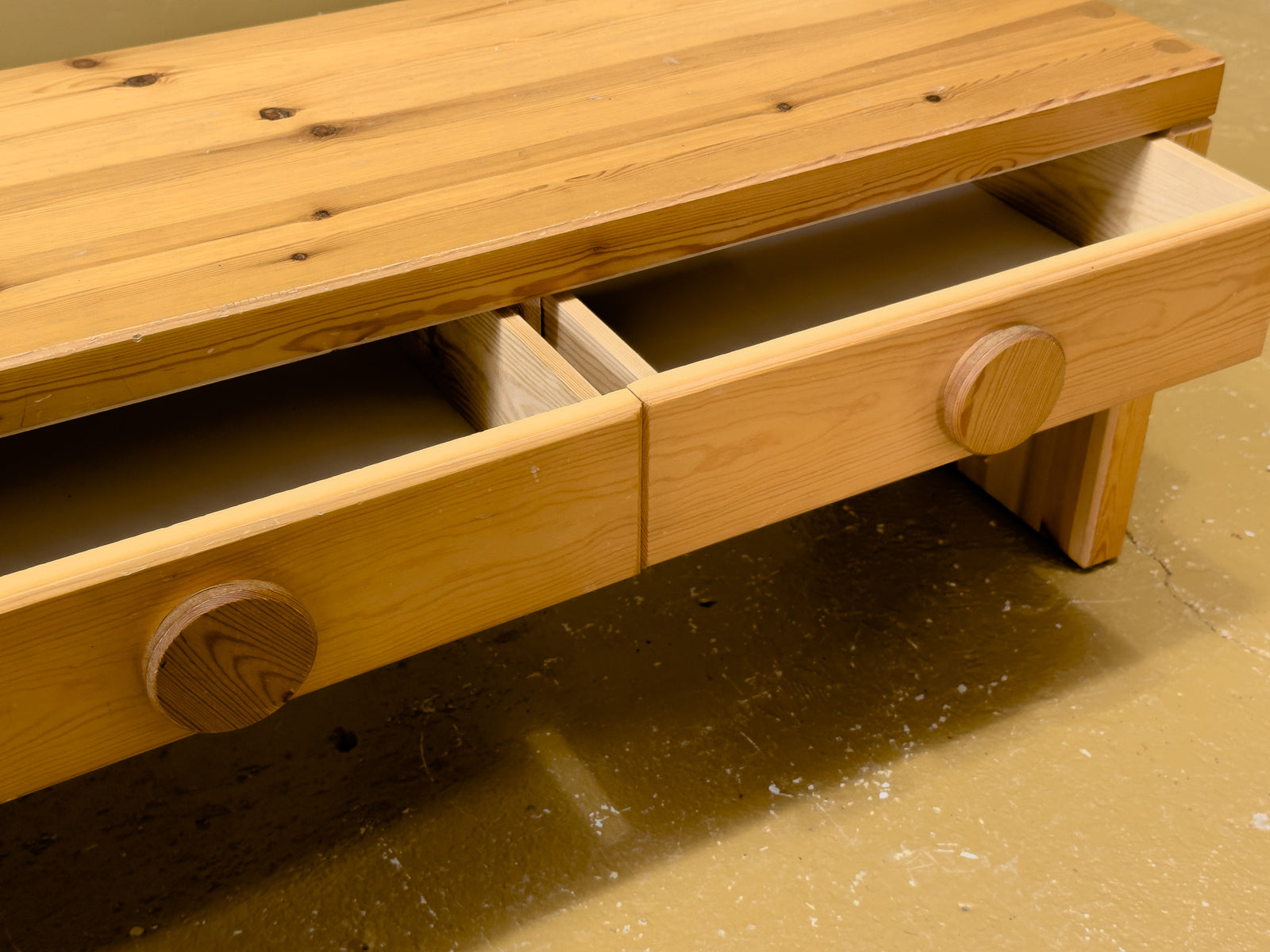 Pine bench