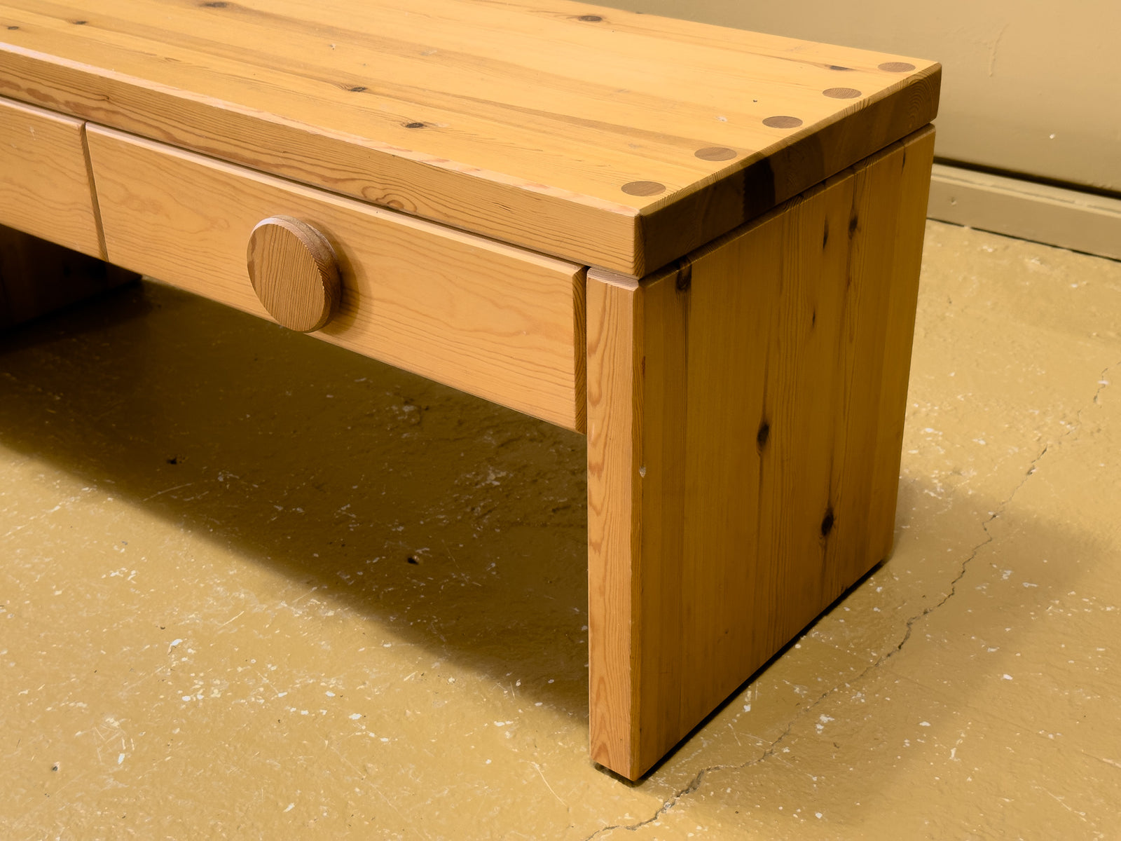 Pine bench